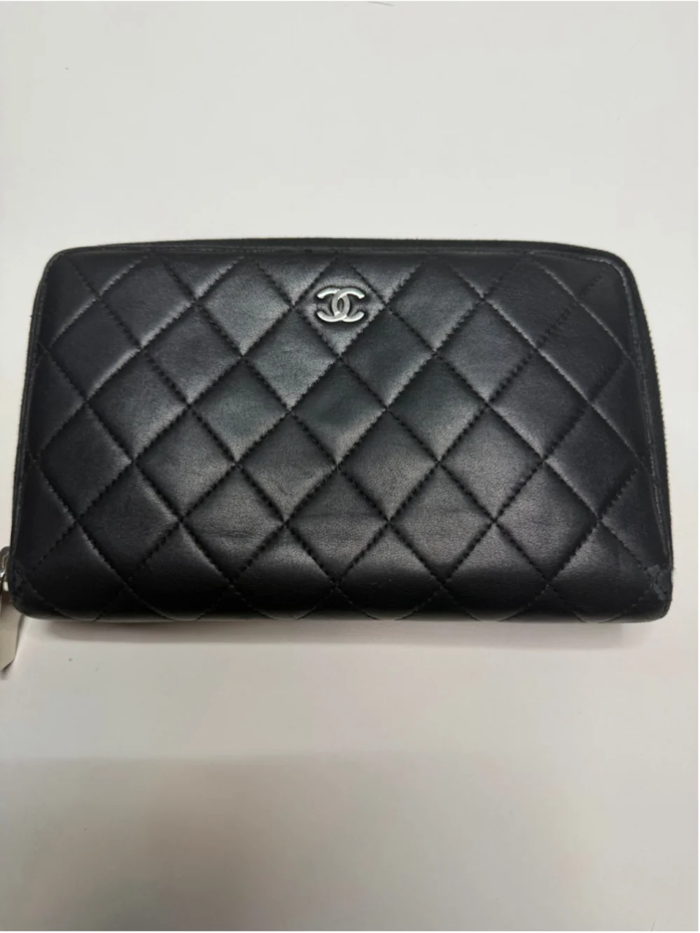 Women's Chanel Black Quilted Leather Zip Around Wallet One Size
